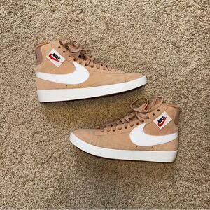 Women’s Nike Blazer Mid Rebel Shoes Sneakers Lifting Shoes 8.5 worn once